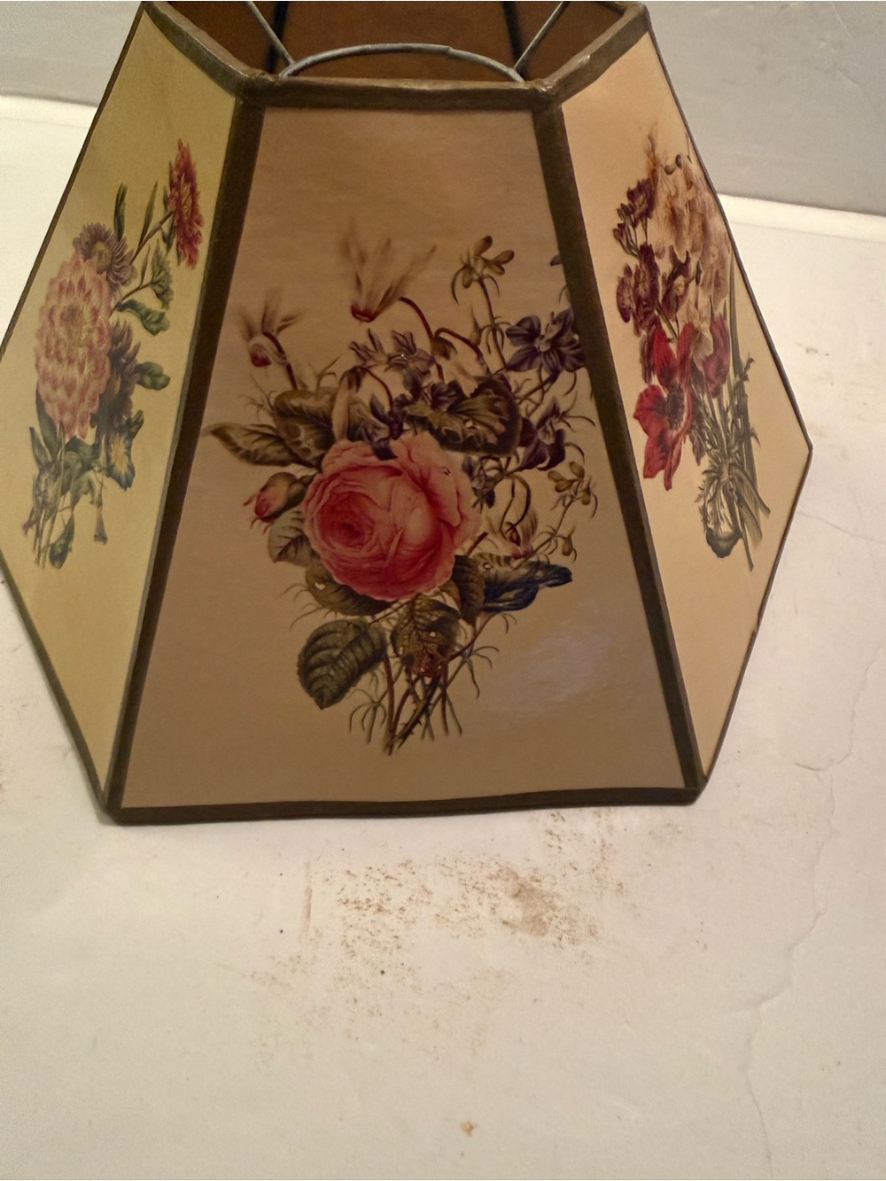 Vintage Floral Octagonal Lamp Shade - Cream & Gold